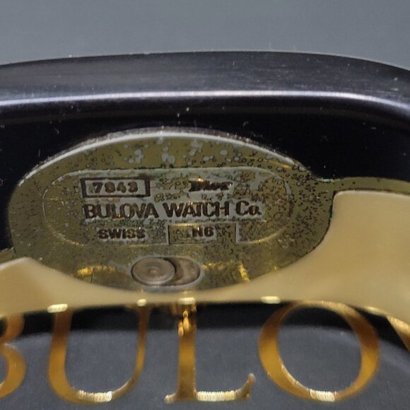 Ladies Dior x Bulova Bakelite Bangle Watch from 1976 VINTAGE PIECE! - Picture 4 of 8